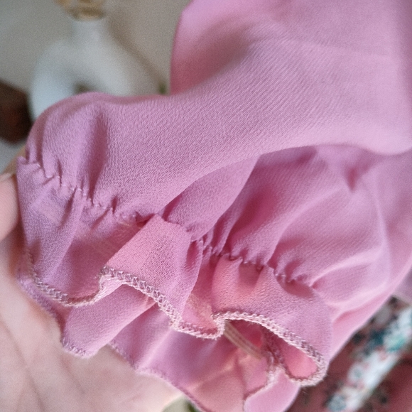 Lightweight Elegant 2-in-1 Dress - Picture 8 of 16